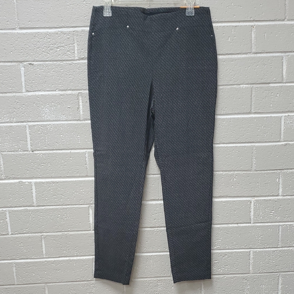 3/$20 Stylish Black Patterned Pants